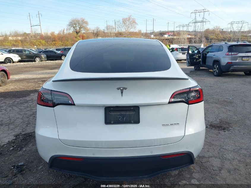 2022 Tesla Model Y Performance Dual Motor All-Wheel Drive VIN: 7SAYGDEF9NF548786 Lot: 43803229