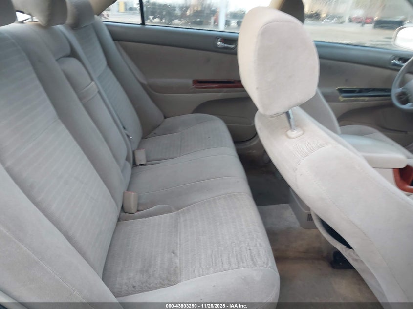 2005 Toyota Camry Xle VIN: 4T1BE32K45U038305 Lot: 43803250