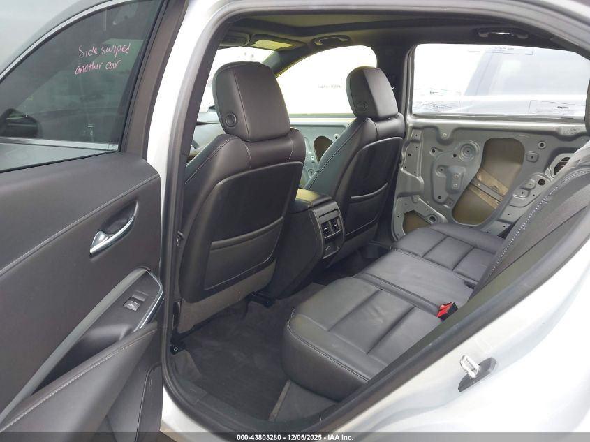 2020 Cadillac Xt4 Fwd Premium Luxury VIN: 1GYFZCR44LF122802 Lot: 43803280