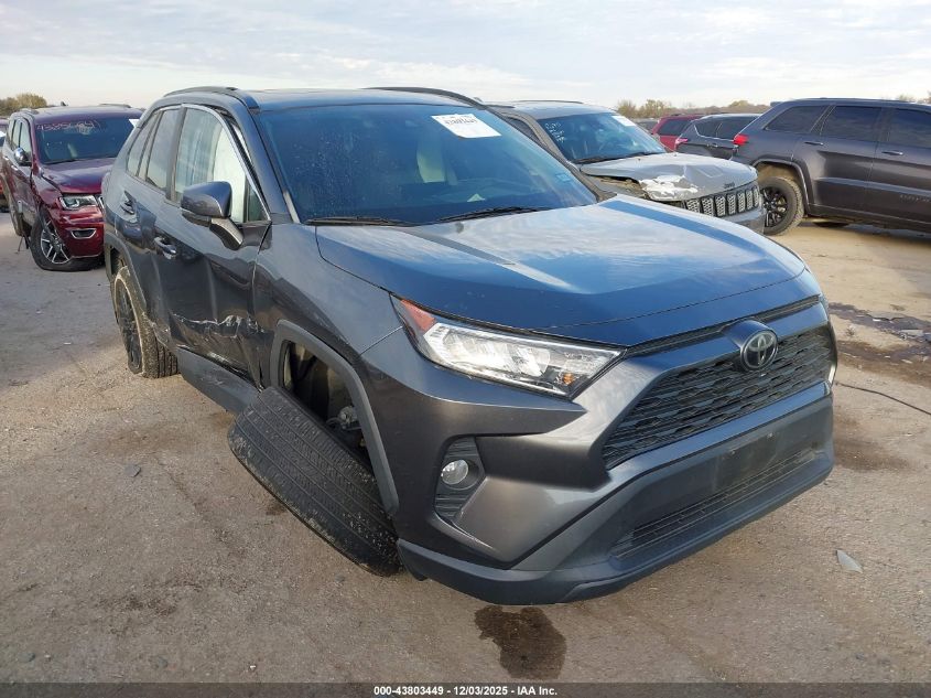 TOYOTA RAV4 XLE PREMIUM