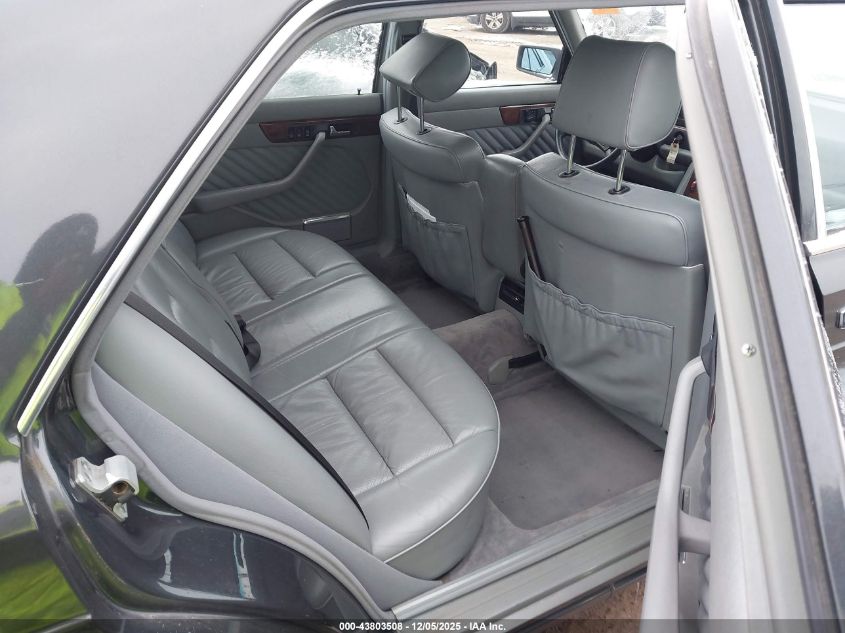 1990 Mercedes-Benz 560 Sel VIN: WDBCA39E2LA502726 Lot: 43803508