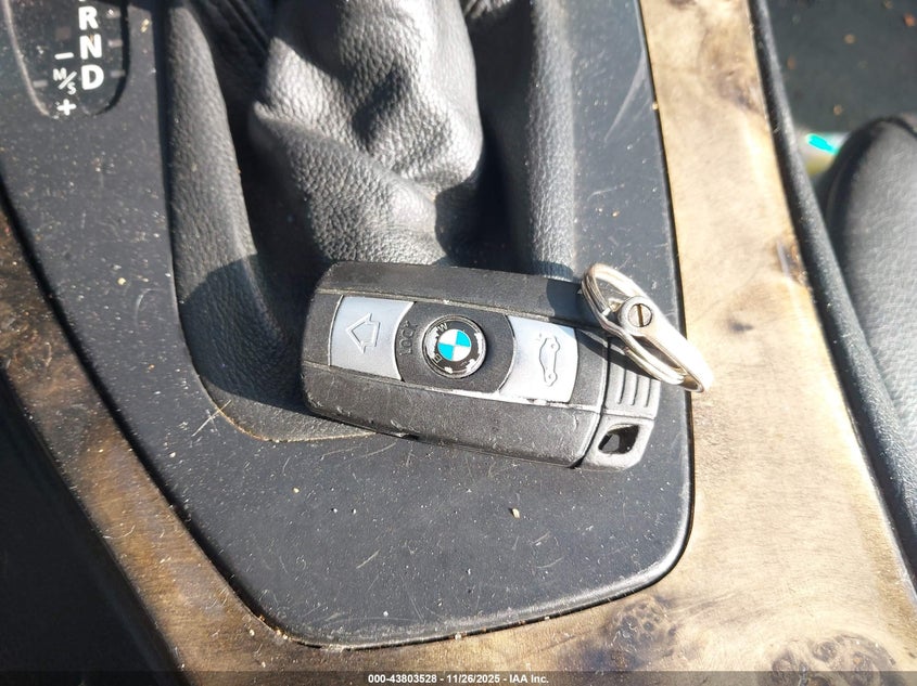 2008 BMW 328I VIN: WBAWR33588P152973 Lot: 43803528