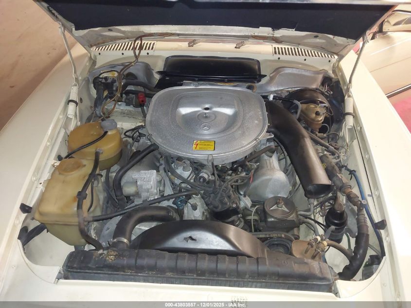 1983 Mercedes-Benz 380 Sl VIN: WDBBA45A1DB021379 Lot: 43803557