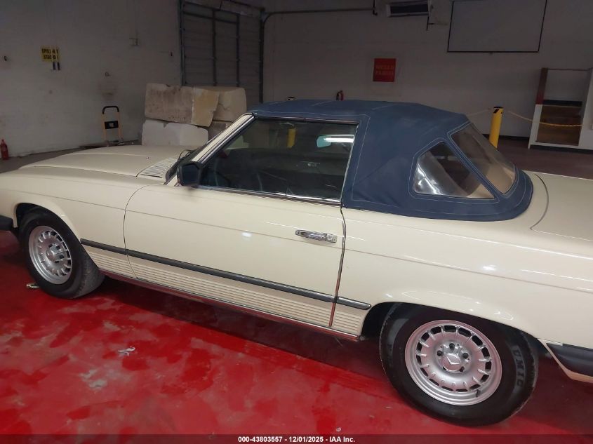 1983 Mercedes-Benz 380 Sl VIN: WDBBA45A1DB021379 Lot: 43803557