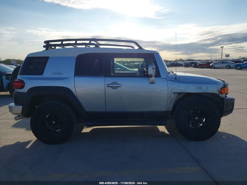 2008 Toyota Fj Cruiser VIN: JTEZU11FX8K004556 Lot: 43803628