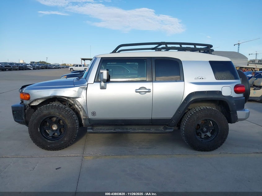 2008 Toyota Fj Cruiser VIN: JTEZU11FX8K004556 Lot: 43803628