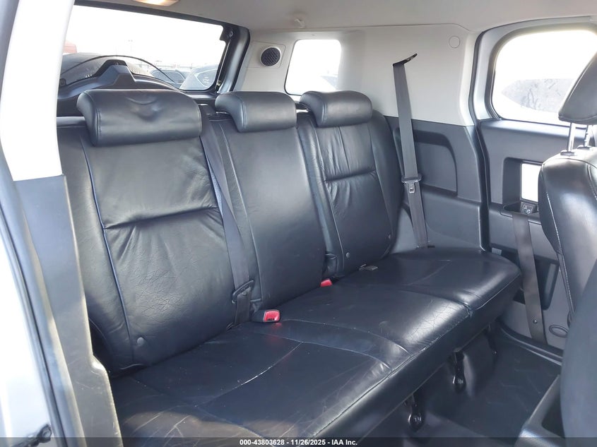 2008 Toyota Fj Cruiser VIN: JTEZU11FX8K004556 Lot: 43803628