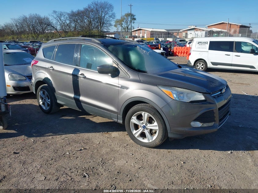 FORD ESCAPE SE
