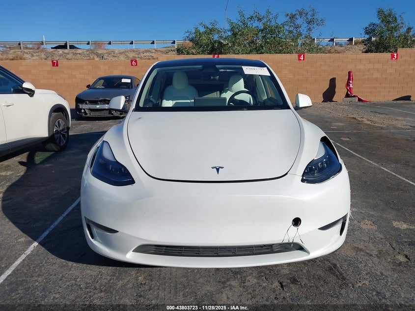 2023 Tesla Model Y Awd/Long Range Dual Motor All-Wheel Drive VIN: 7SAYGDEE0PF960363 Lot: 43803723