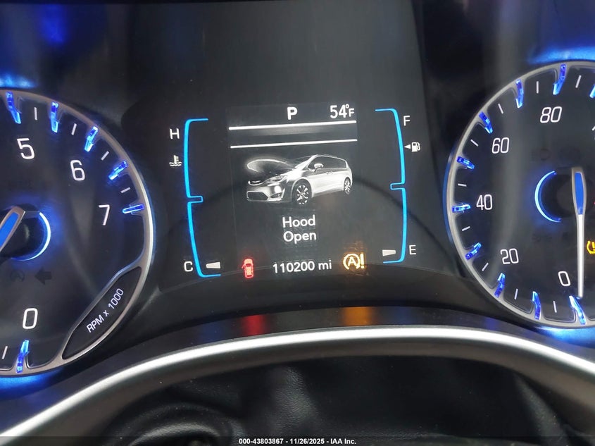 2017 Chrysler Pacifica Touring-L VIN: 2C4RC1BG8HR757017 Lot: 43803867