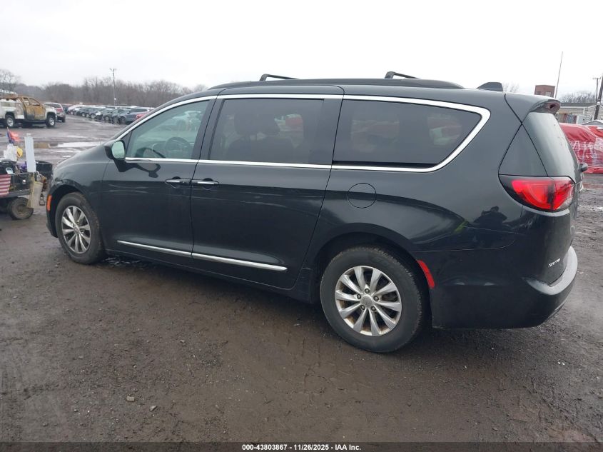 2017 Chrysler Pacifica Touring-L VIN: 2C4RC1BG8HR757017 Lot: 43803867