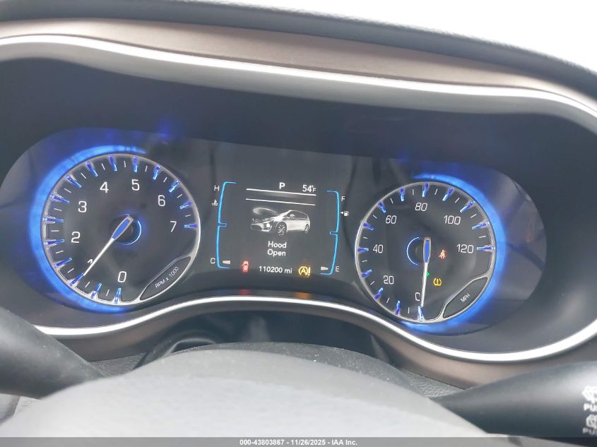 2017 Chrysler Pacifica Touring-L VIN: 2C4RC1BG8HR757017 Lot: 43803867