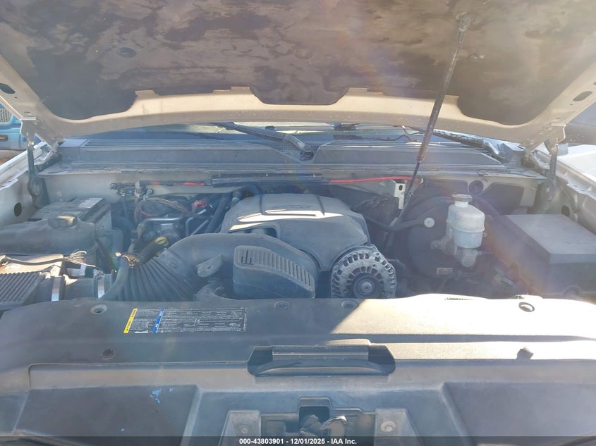 2007 Chevrolet Tahoe Ls VIN: 1GNFC13067R228696 Lot: 43803901