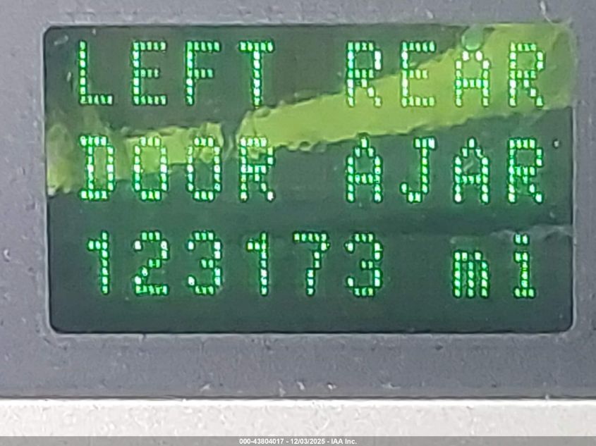 2007 Mercury Monterey Luxury VIN: 2MRDA222X7BJ00380 Lot: 43804017