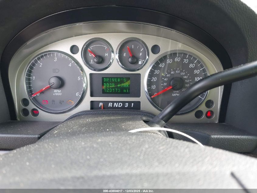 2007 Mercury Monterey Luxury VIN: 2MRDA222X7BJ00380 Lot: 43804017