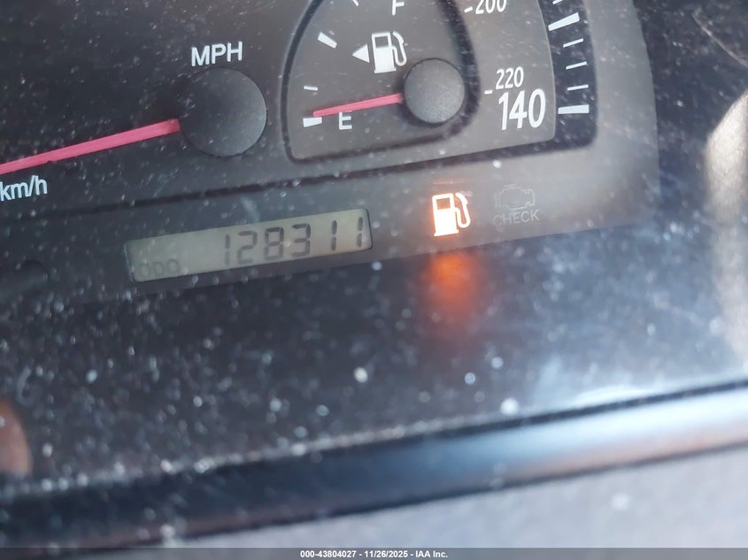 2003 Toyota Camry Le VIN: 4T1BE32K13U786930 Lot: 43804027