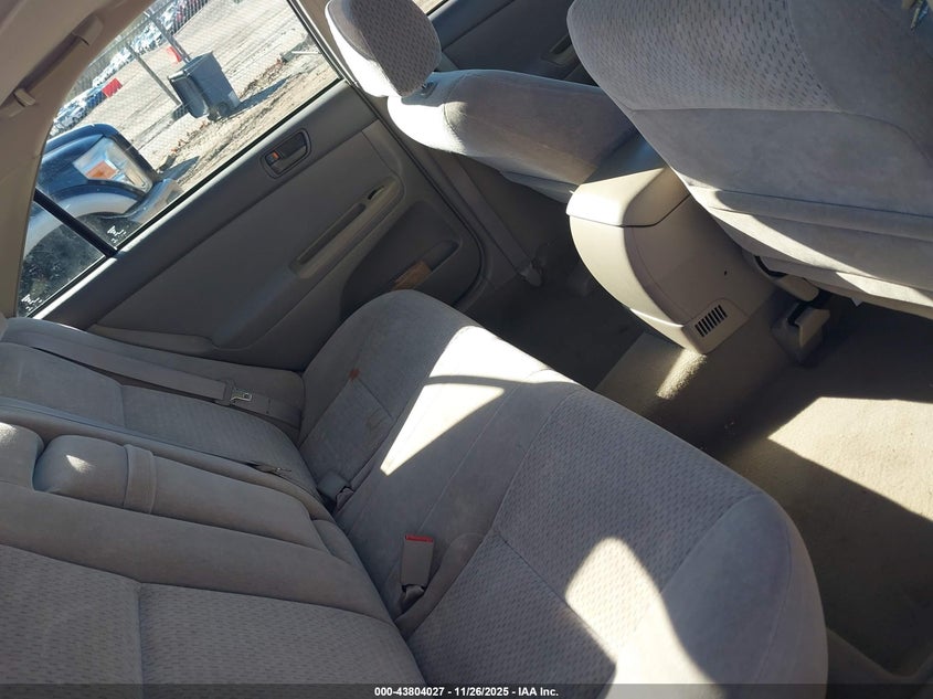 2003 Toyota Camry Le VIN: 4T1BE32K13U786930 Lot: 43804027