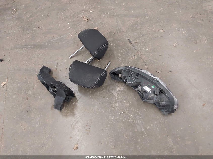 2022 Hyundai Venue Sel VIN: KMHRC8A32NU176632 Lot: 43804216