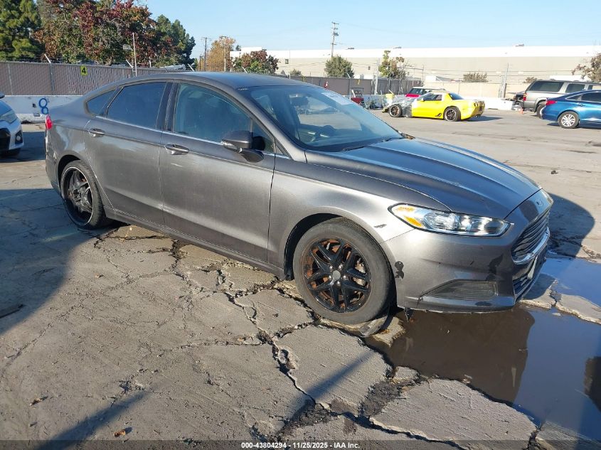 FORD FUSION SE