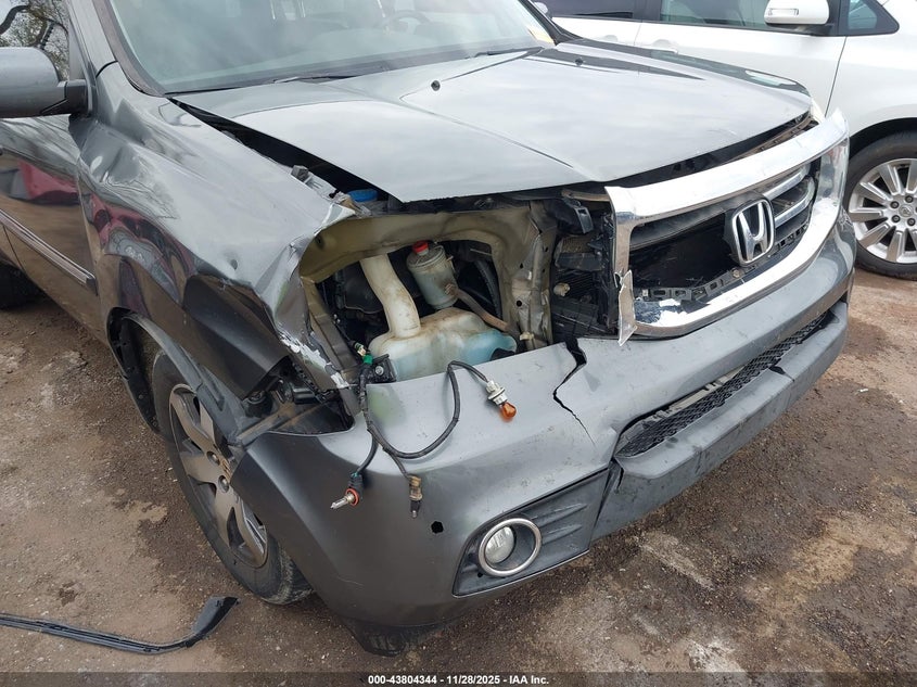 2013 Honda Pilot Touring VIN: 5FNYF4H98DB013792 Lot: 43804344