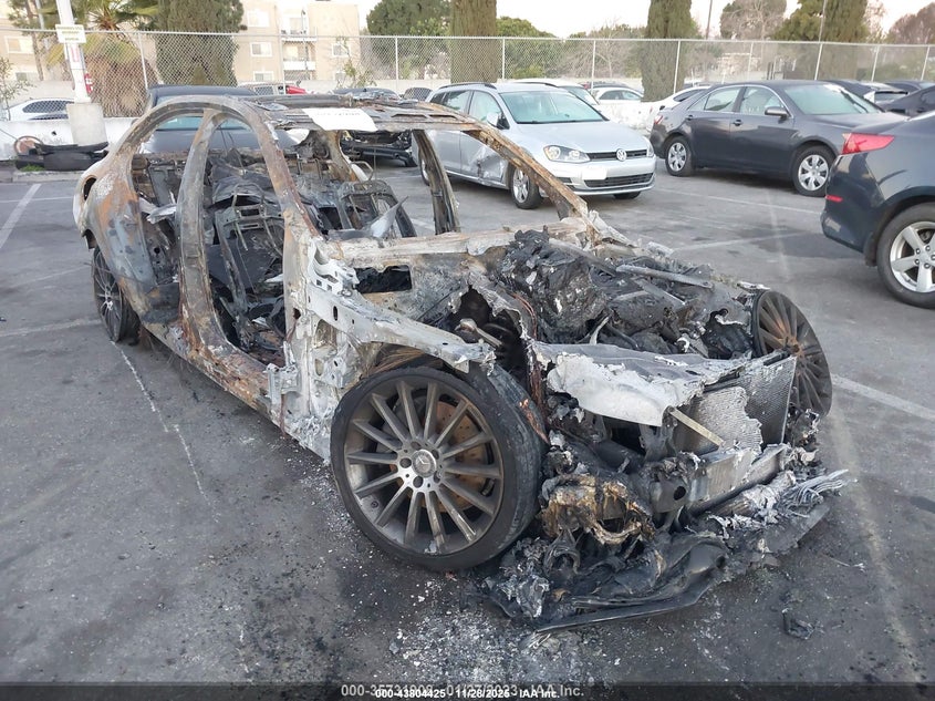 MERCEDES-BENZ C-CLASS LUXURY/SPORT