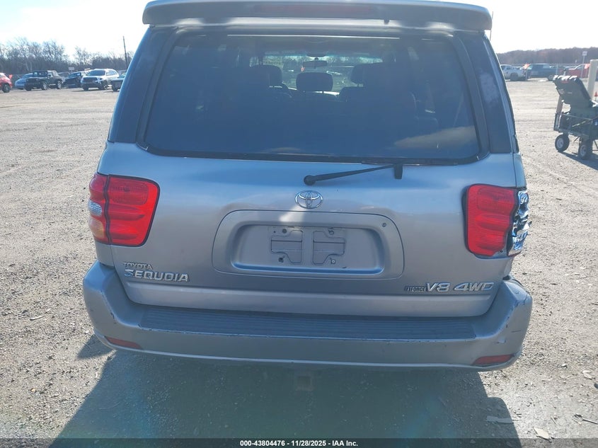 2001 Toyota Sequoia Limited V8 VIN: 5TDBT48A11S003945 Lot: 43804476