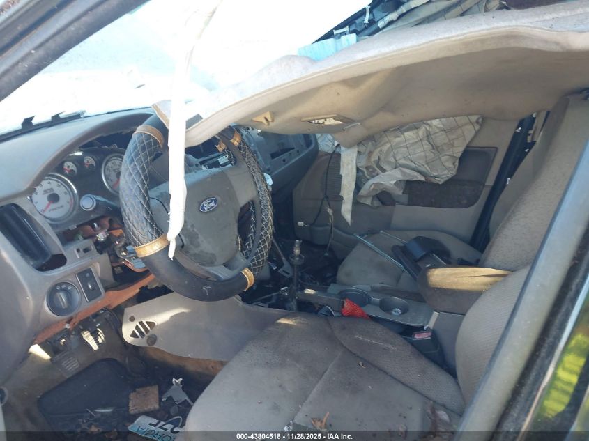 2010 Ford Focus S VIN: 1FAHP3EN0AW246605 Lot: 43804518