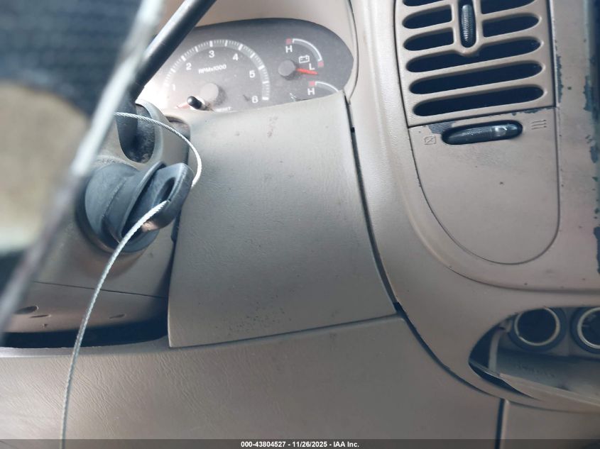 2002 Ford Expedition Eddie Bauer VIN: 1FMRU17W62LA27129 Lot: 43804527