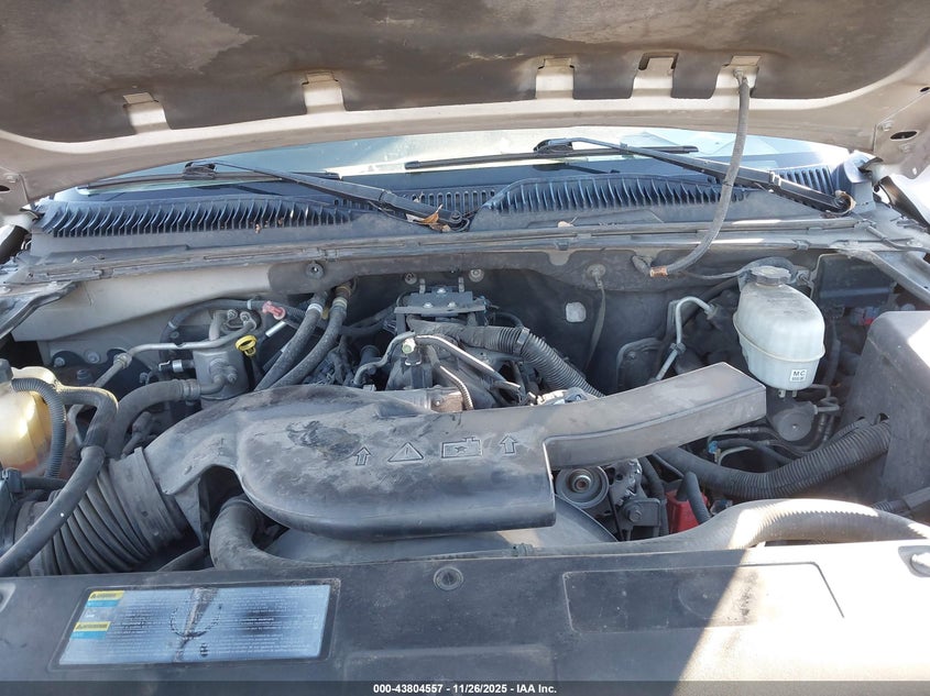 2004 GMC Yukon Sle VIN: 1GKEC13V44R315271 Lot: 43804557