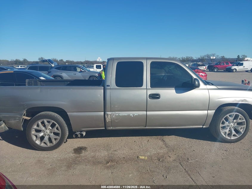 2001 Chevrolet Silverado 1500 Ls VIN: 2GCEC19V311116803 Lot: 43804580