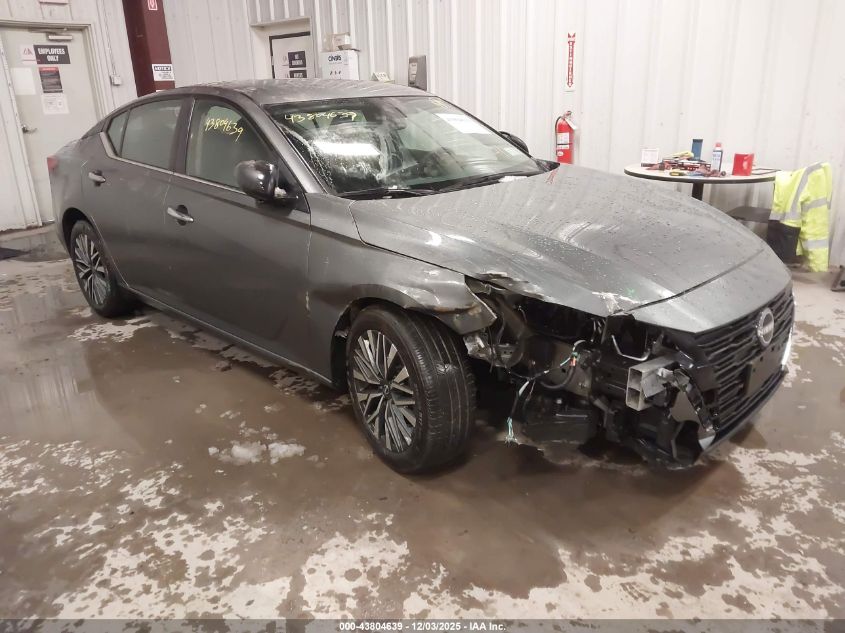 NISSAN ALTIMA SV FWD