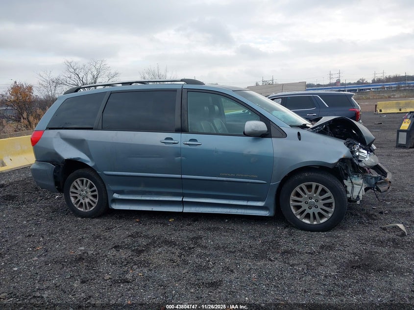 2008 Toyota Sienna VIN: 5TDZK22C88S212139 Lot: 43804747