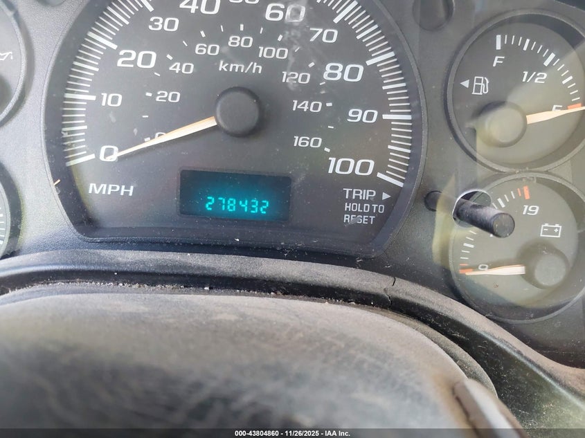 2005 Chevrolet Express VIN: 1GCGG25V151160657 Lot: 43804860