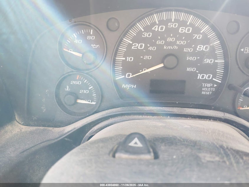 2005 Chevrolet Express VIN: 1GCGG25V151160657 Lot: 43804860