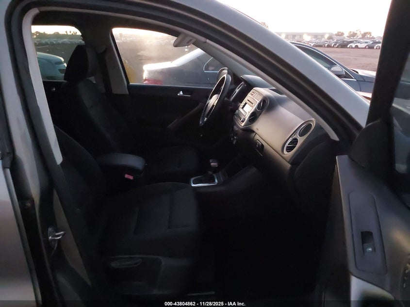 WVGAV75N99W003925 2009 VOLKSWAGEN TIGUAN photo no. 5