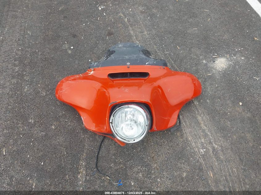 2017 Harley-Davidson Flhx Street Glide VIN: 1HD1KBC17HB663790 Lot: 43804875