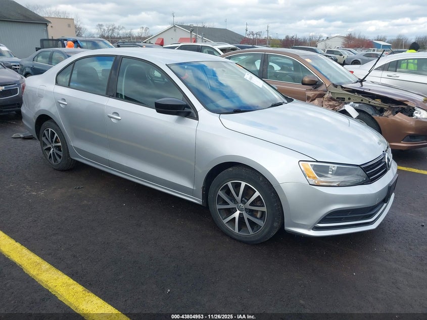 VOLKSWAGEN JETTA 1.4T SE