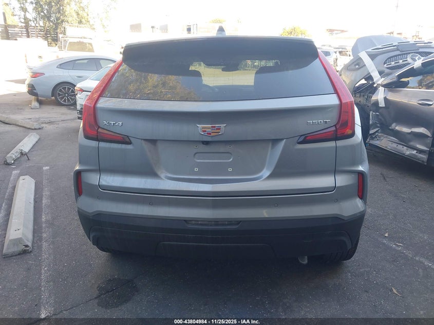 2024 Cadillac Xt4 Fwd Luxury VIN: 1GYAZAR45RF244379 Lot: 43804984