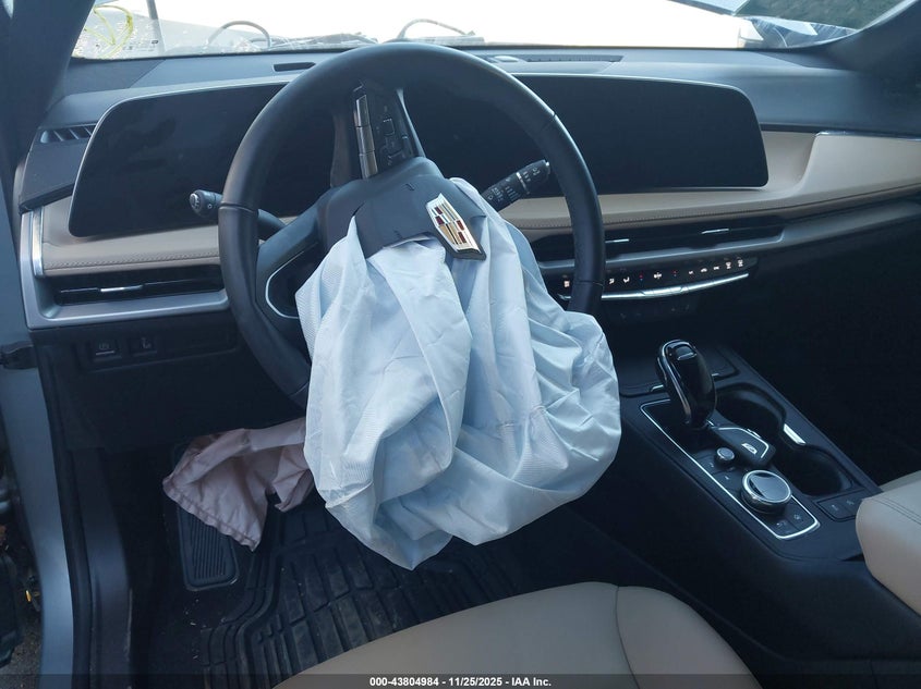 2024 Cadillac Xt4 Fwd Luxury VIN: 1GYAZAR45RF244379 Lot: 43804984