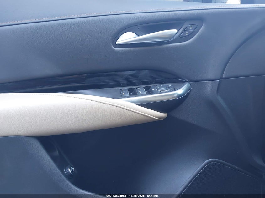 2024 Cadillac Xt4 Fwd Luxury VIN: 1GYAZAR45RF244379 Lot: 43804984