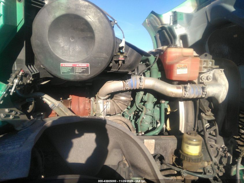 2024 Volvo Vnl VIN: 4V4NC9EHXRN661538 Lot: 43805080