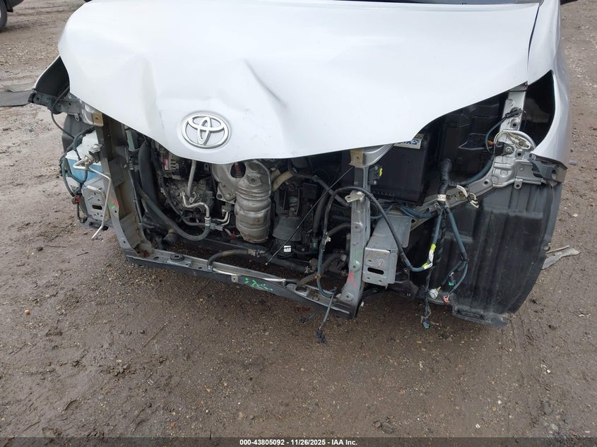 2017 Toyota Sienna Xle Premium 8 Passenger VIN: 5TDYZ3DC2HS777237 Lot: 43805092