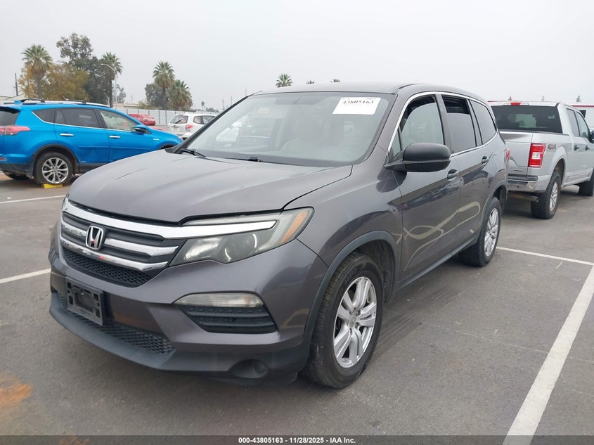 2017 Honda Pilot Lx VIN: 5FNYF5H1XHB031149 Lot: 43805163