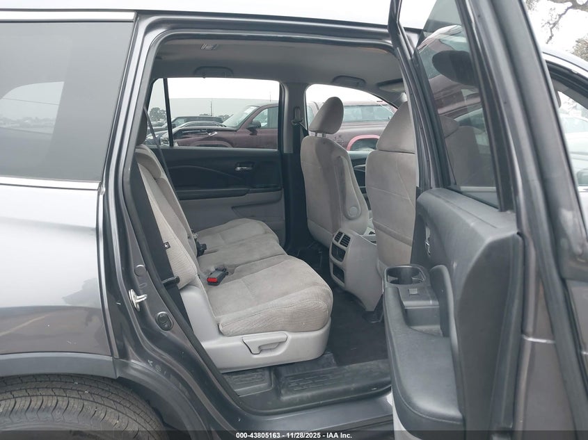 2017 Honda Pilot Lx VIN: 5FNYF5H1XHB031149 Lot: 43805163