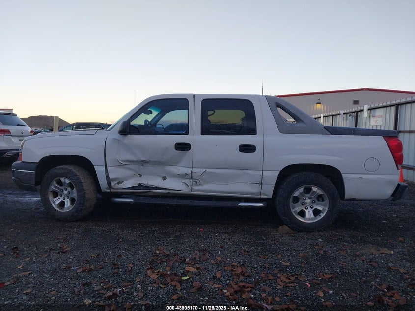 2003 Chevrolet Avalanche 1500 VIN: 3GNEC13T13G244806 Lot: 43805170