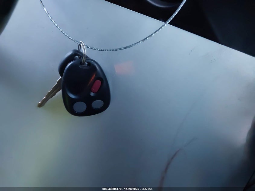 2003 Chevrolet Avalanche 1500 VIN: 3GNEC13T13G244806 Lot: 43805170