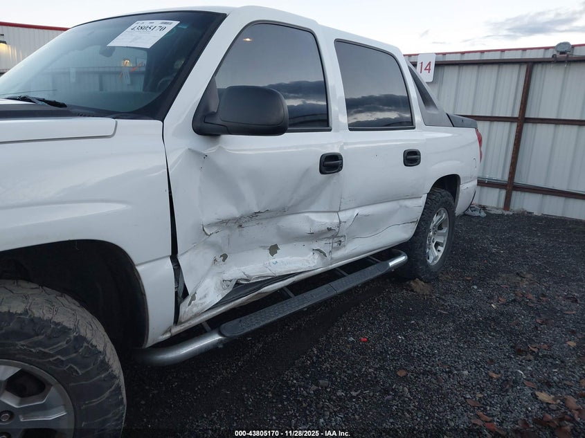 2003 Chevrolet Avalanche 1500 VIN: 3GNEC13T13G244806 Lot: 43805170