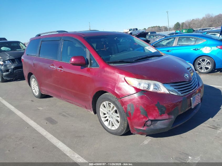 TOYOTA SIENNA XLE 8 PASSENGER