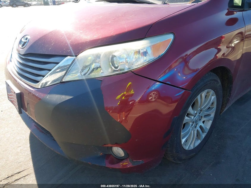 2015 Toyota Sienna Xle 8 Passenger VIN: 5TDYK3DC0FS579189 Lot: 43805197