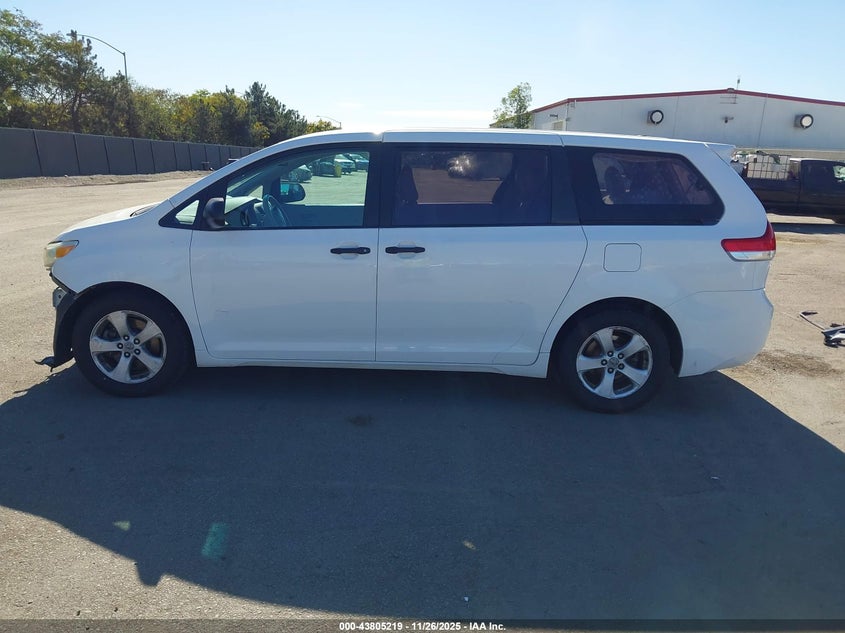 2011 Toyota Sienna Base V6 VIN: 5TDZK3DC5BS044504 Lot: 43805219